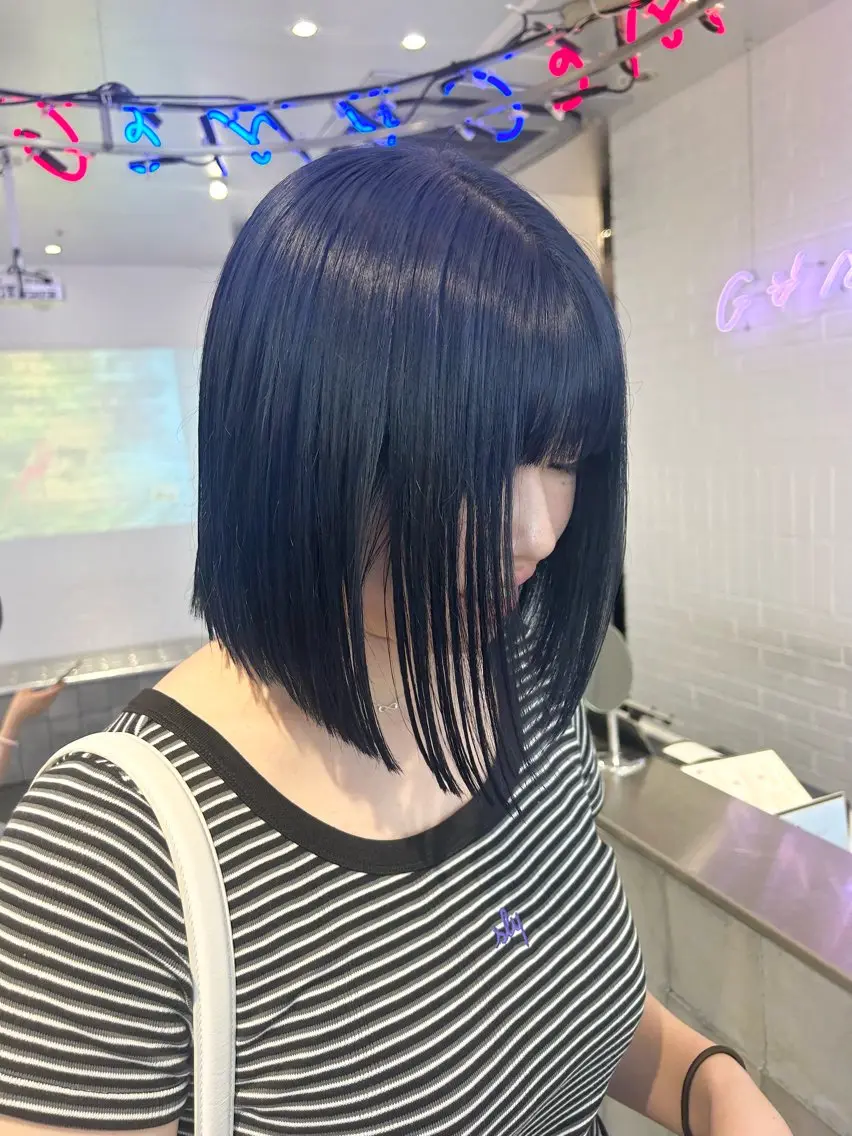 セミロング カラー 🫒オリーブ/透け感 レイヤー🌿モエカのヘアスタイル