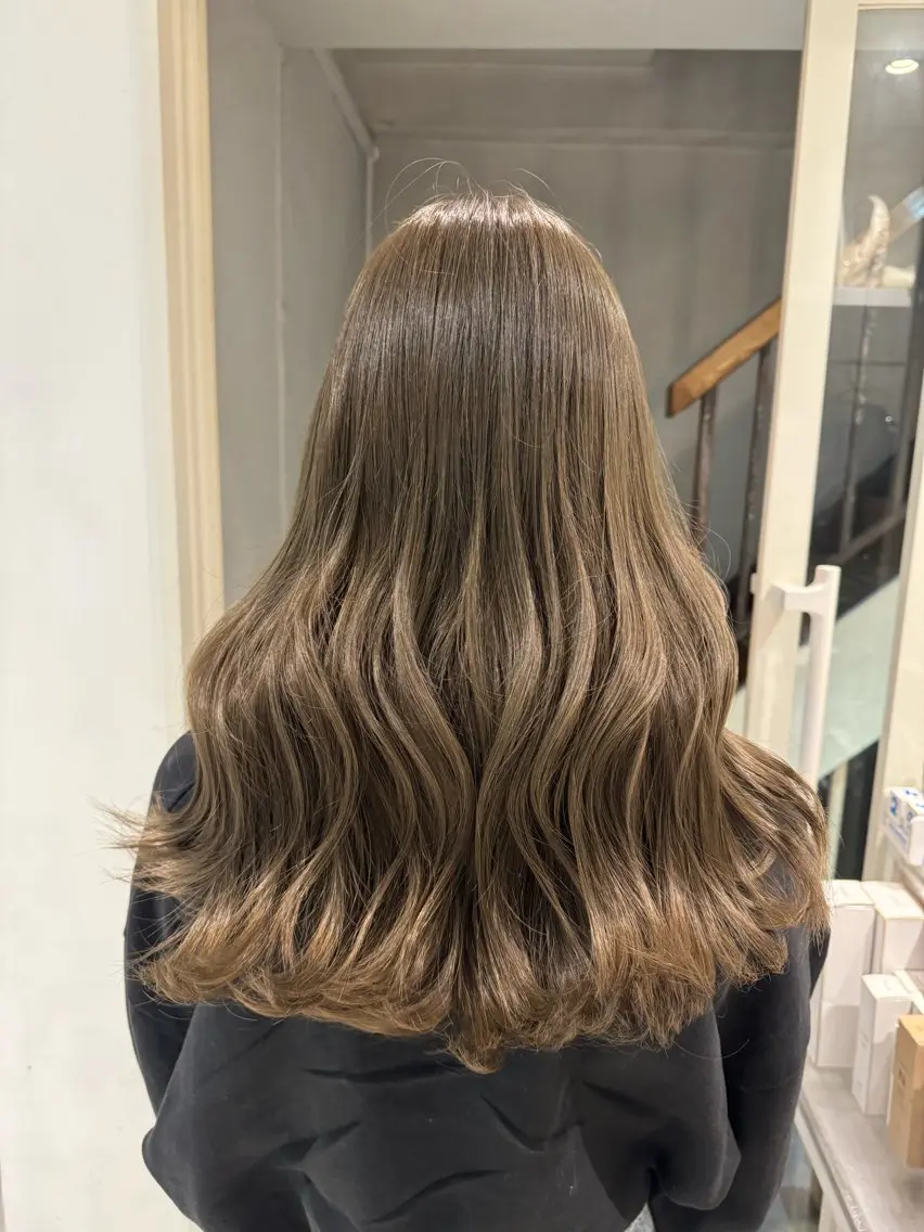 セミロング カラー ベージュカラー オリーブベージュ カット ヘアカラー トリートメント 🌈評価No.1🌈 艶髪カラー❌エクステのヘアスタイル
