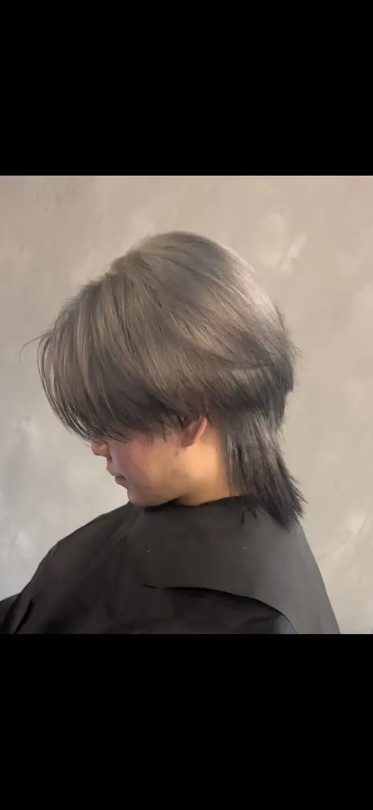 カラー メンズ メンズブリーチ 黒髪 ブリーチ ブルーカラー ブルーブラック ヘアカラー ⭐️フウタ⭐️/郡山 /透明感カラーのヘアスタイル