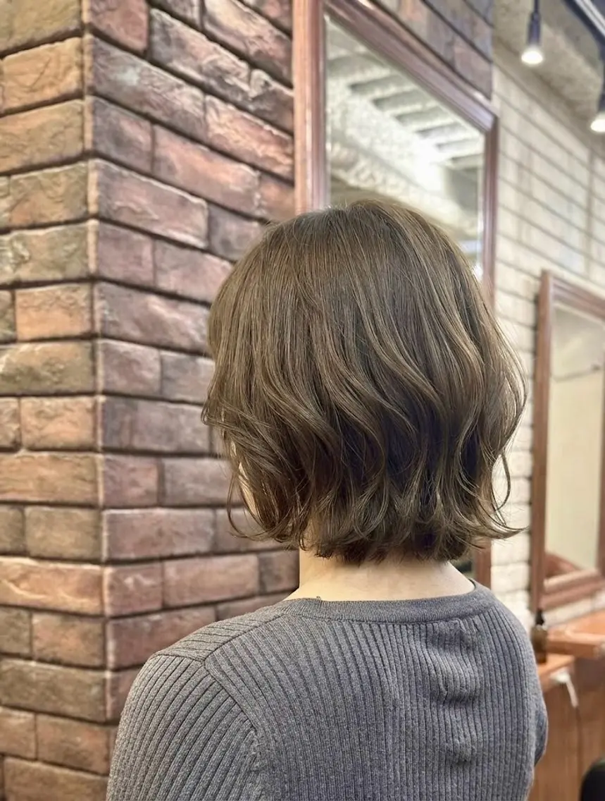 ミディアム くびれヘア flencia 丸 和博|カットのヘアスタイル
