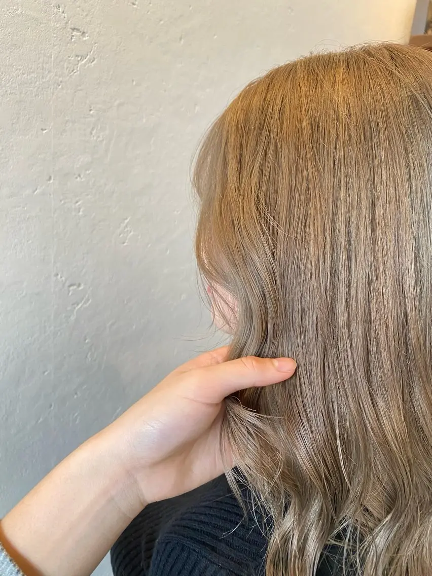 セミロング カット ヘアカラー 希優🌺ソムリエ /ブリーチ/カットのヘアスタイル