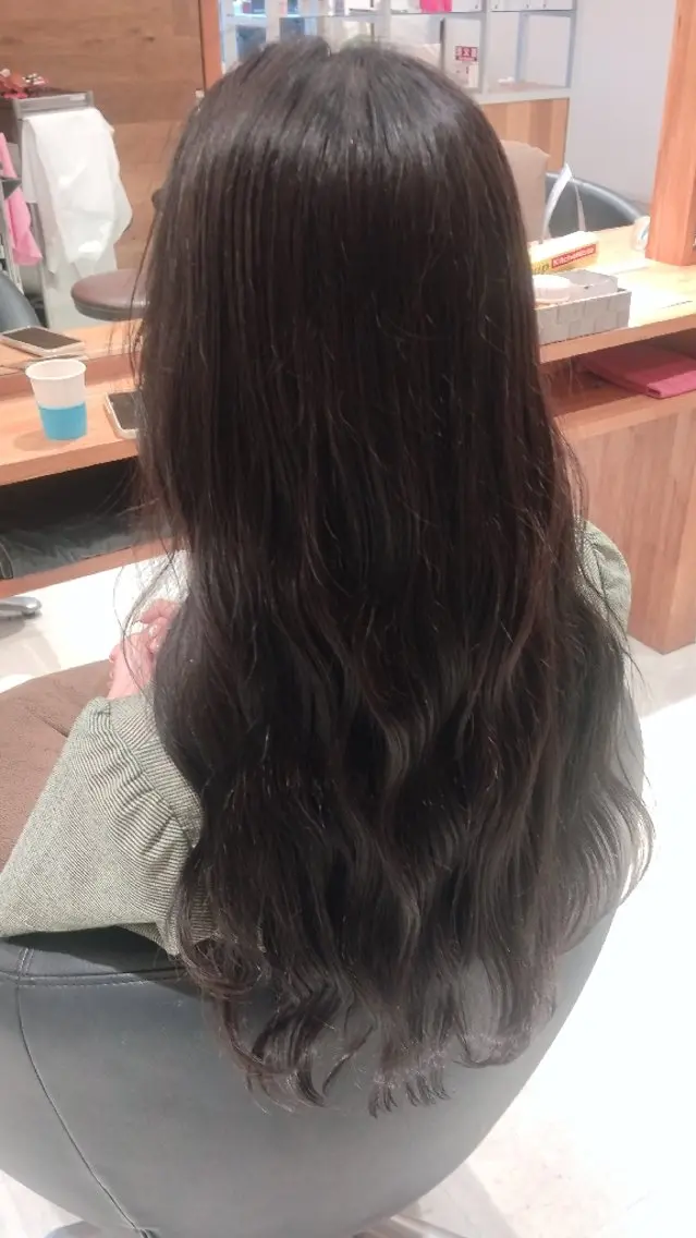 ロング カット ヘアカラー 合田 美空のヘアスタイル