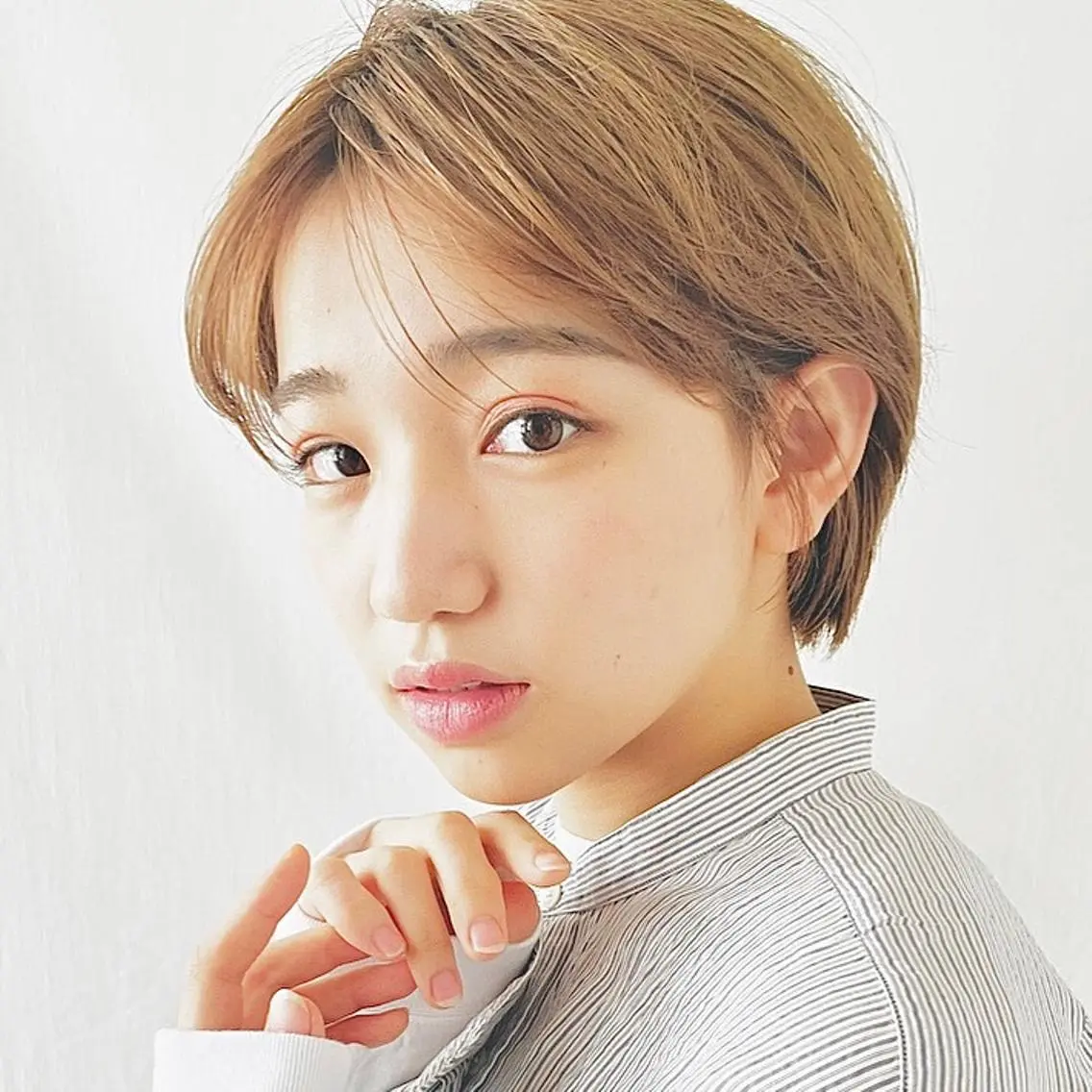ショート カラー ショートボブ ハンサムショート アディクシーカラー イヤリングカラー ハイライトカラー カット ヘアカラー トリートメント ショートボブ髪質改善 縮毛矯正のプロ山道潤のヘアスタイル