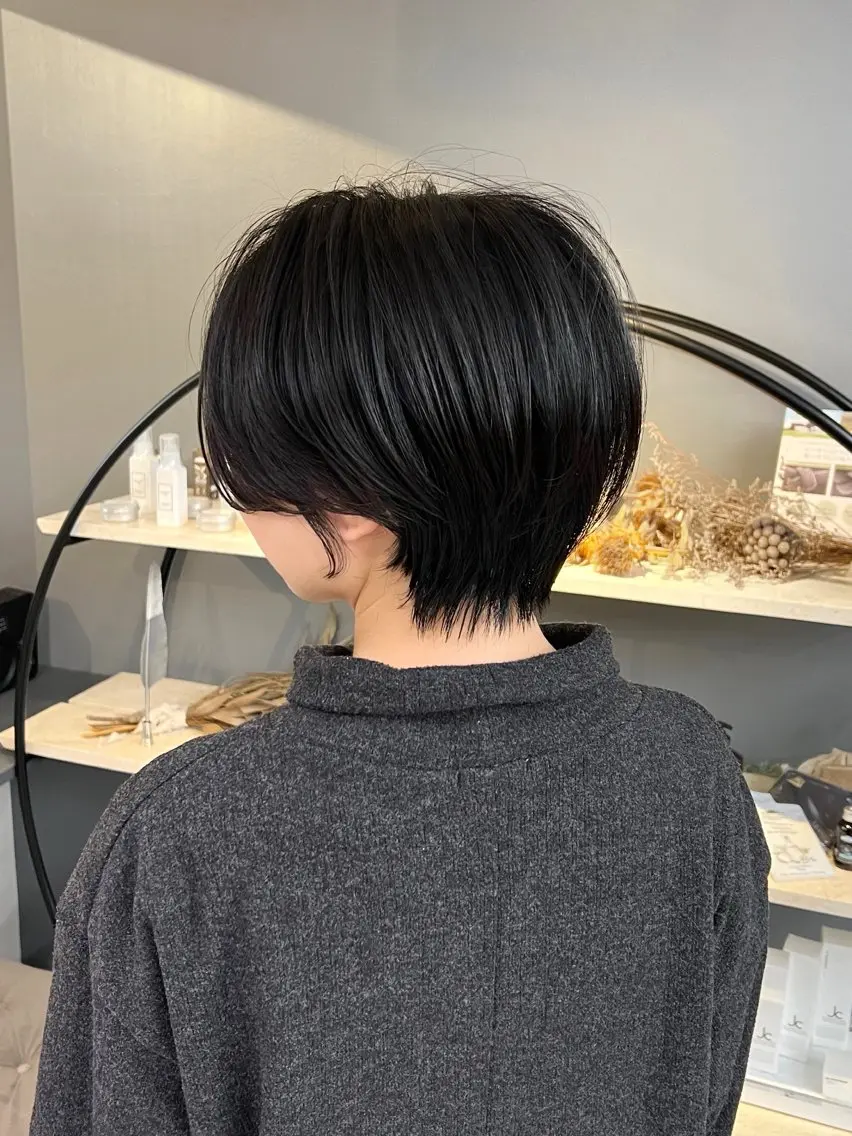 ショート ショートヘア 重里 瑠花のヘアスタイル