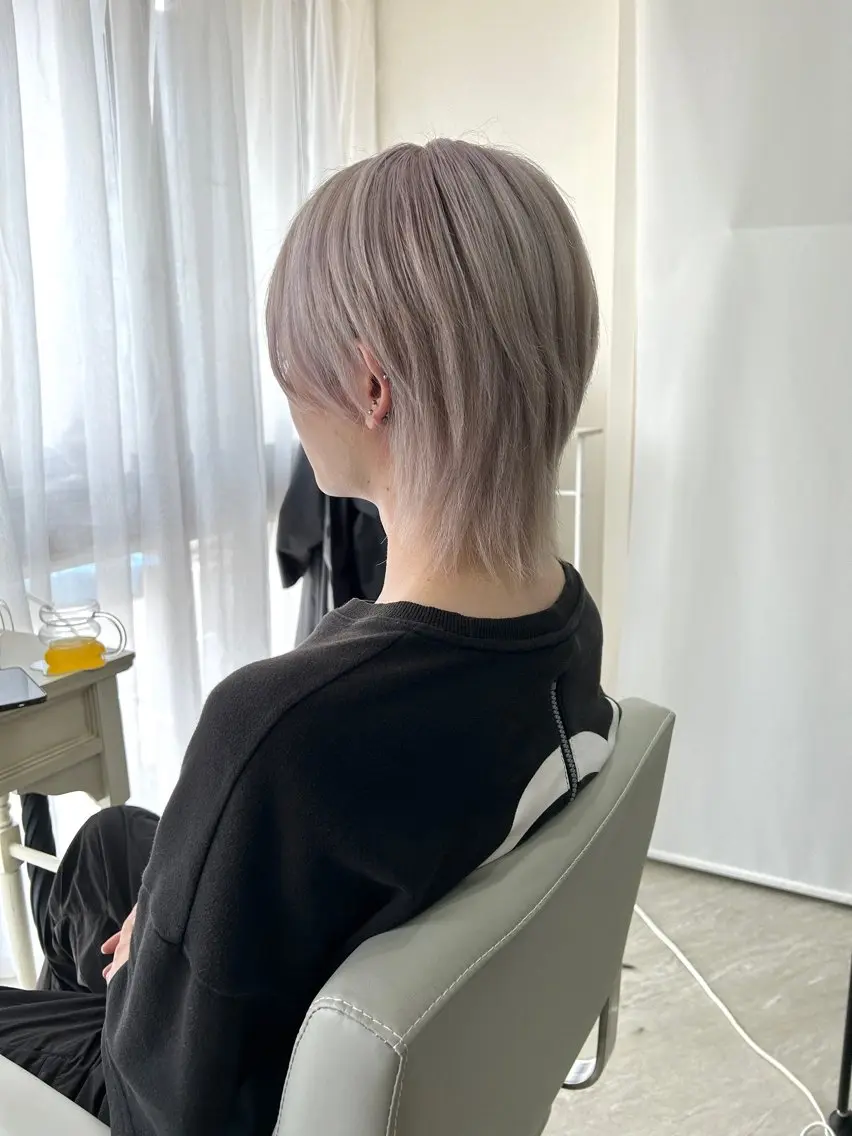 ショート ウルフカット カット ヘアカラー shiga mariaのヘアスタイル