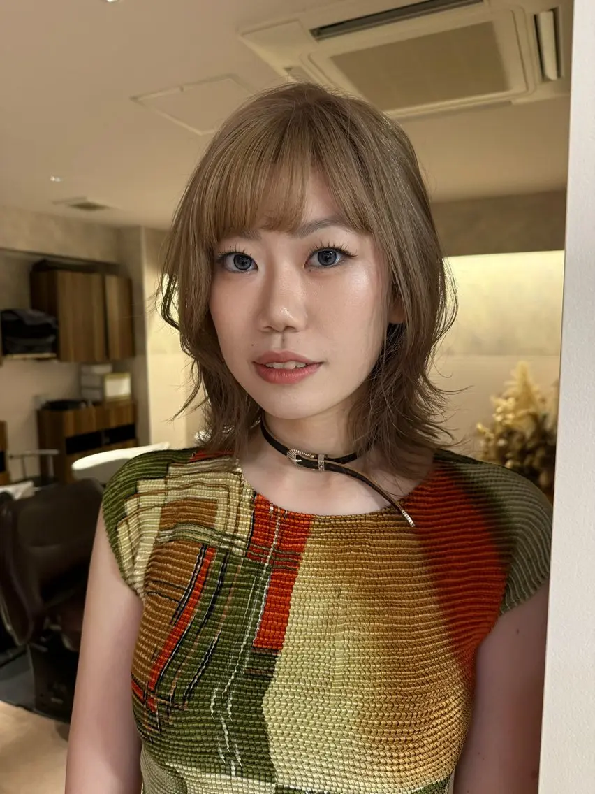 ミディアム カラー ヘアカラー レイヤー🎀Wカラー ミントベージュのヘアスタイル