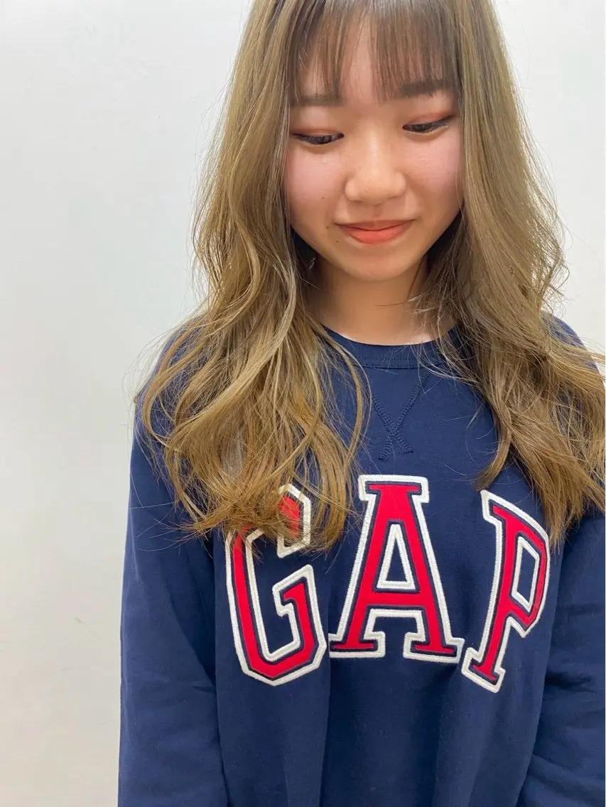 ロング ヘアカラー ブリーチ透明感カラー /レイヤー👗しずかのヘアスタイル