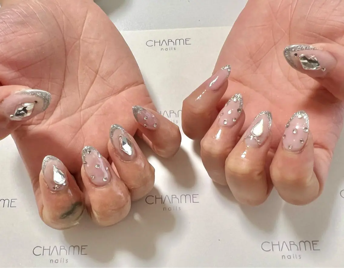 ネイル キラキラネイル ハンドネイル CHARME 🤎〔RINA〕のネイルデザイン