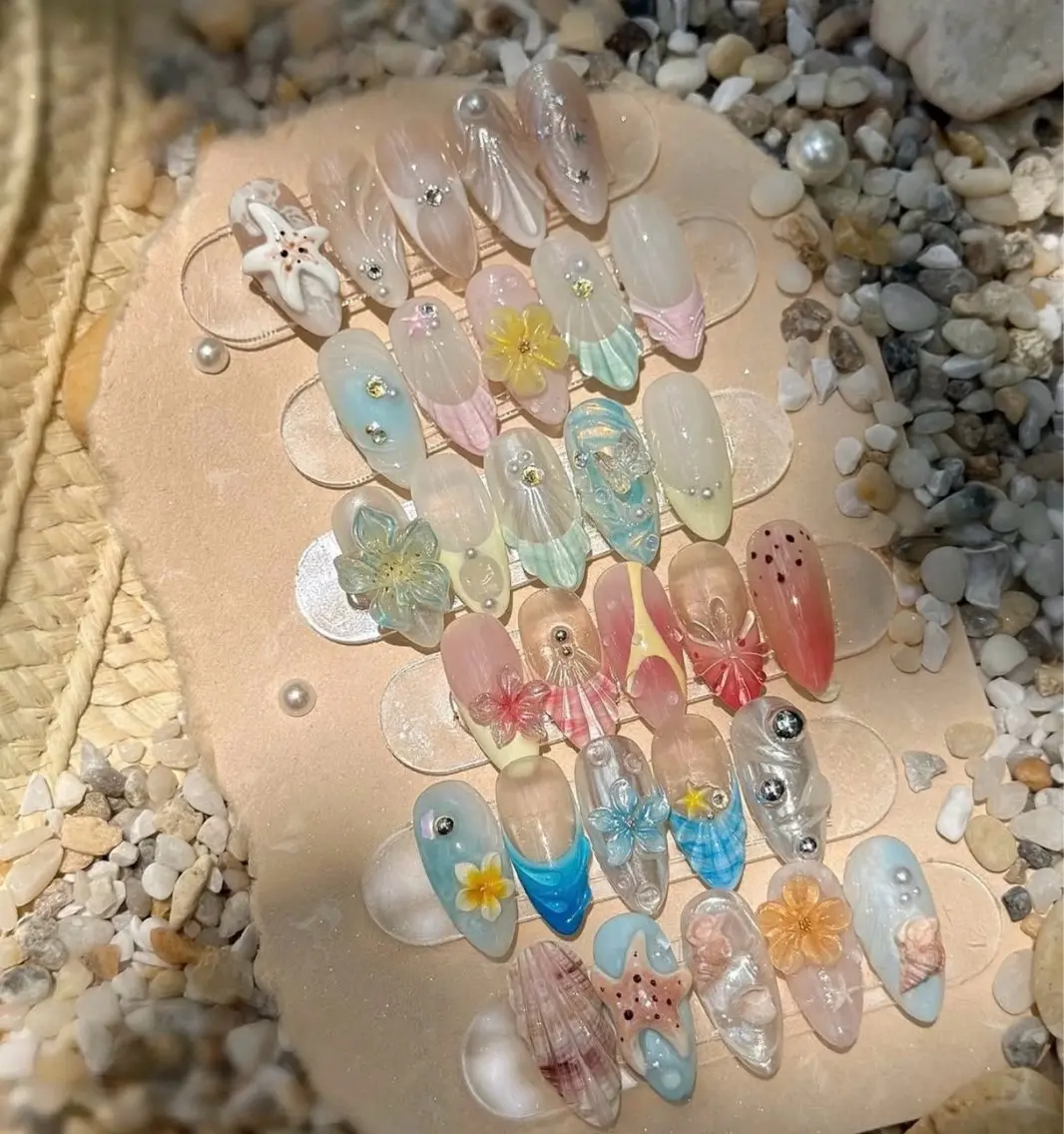 長さだし夏シリーズ 3Dソフトジェルネイル ¥ 17980の写真