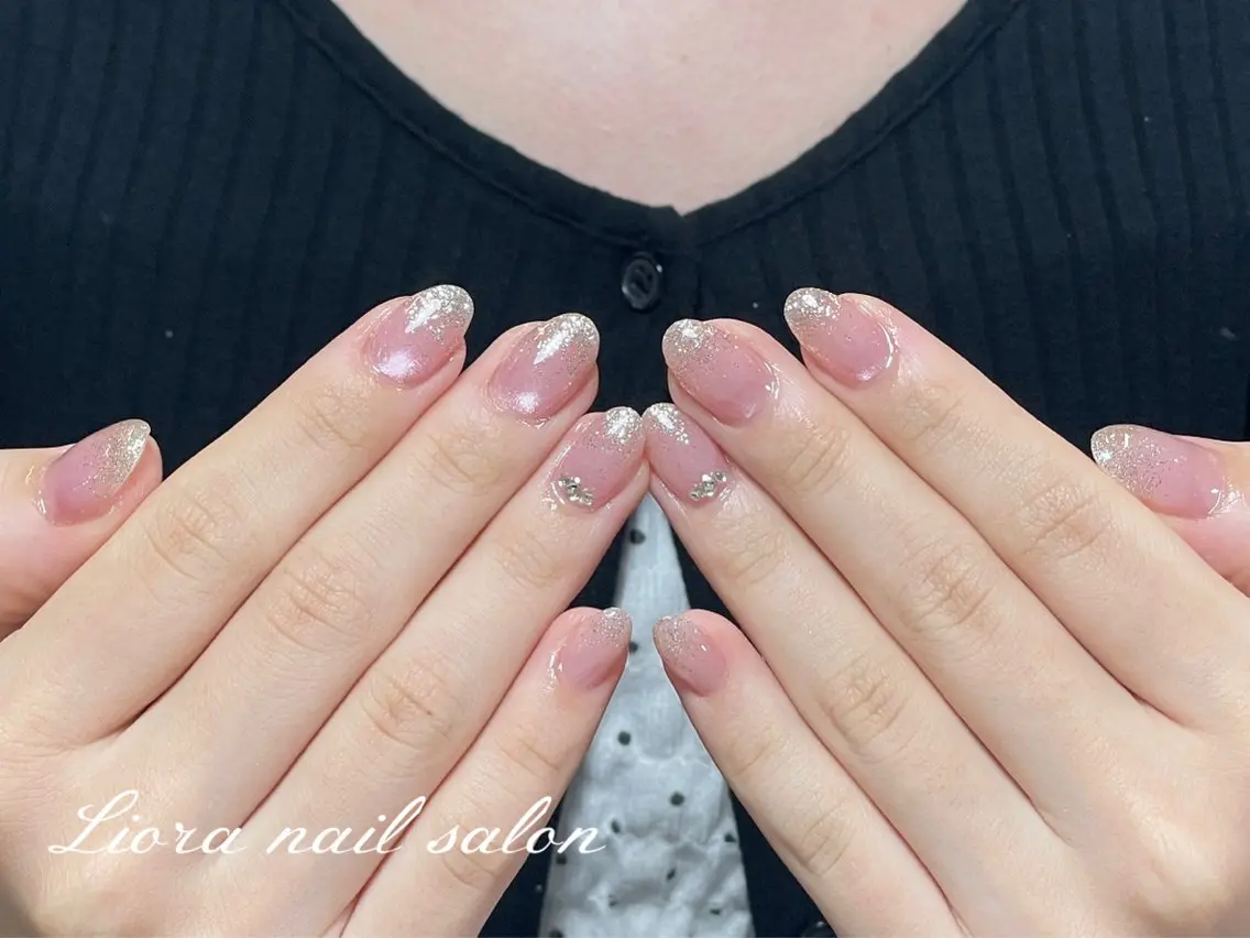 ネイル チークネイル フットネイル フレンチネイル ジェルネイル ガーリー ハンドネイル Liora nailのネイルデザイン