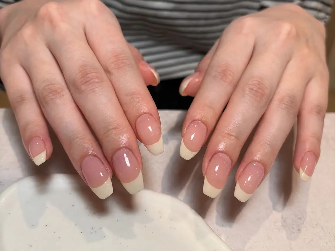 【練習モデル】オフなし🙅♀️フレンチネイル(ベースカラーなし)💅の写真