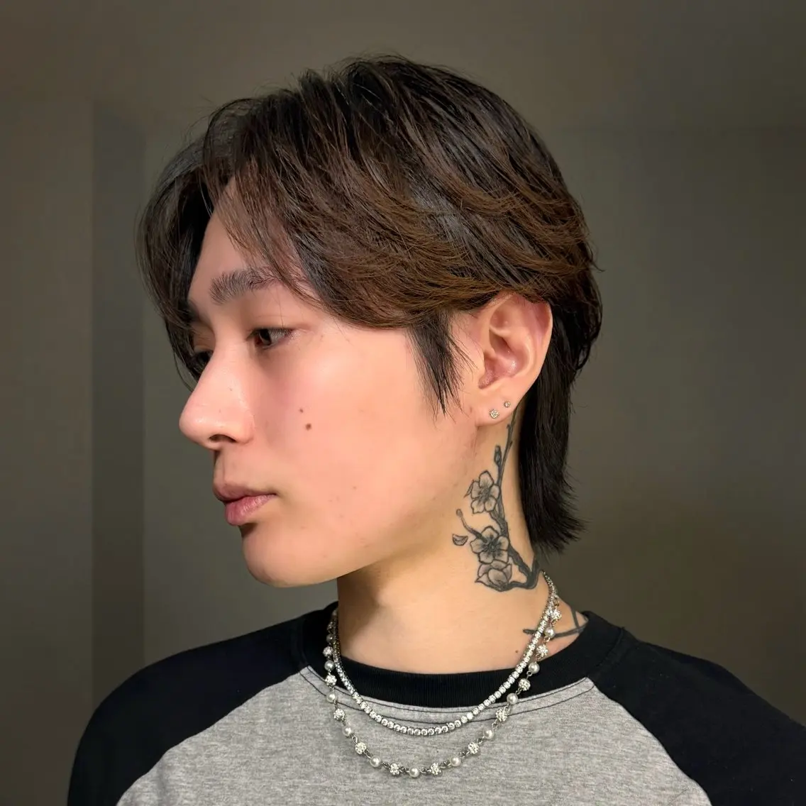 メンズ センターパート ダウンパーマ フェザーパーマ メンズ韓国風 マッシュ カット センターパート特化/ メンズカット/ヒロキのヘアスタイル
