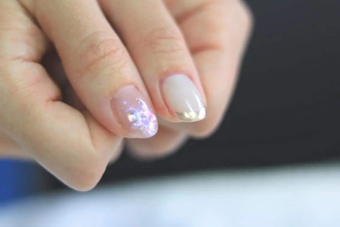 ネイル フレンチネイル ラメ(グリッター) ミラーネイル Nail Atelier B.のネイルデザイン