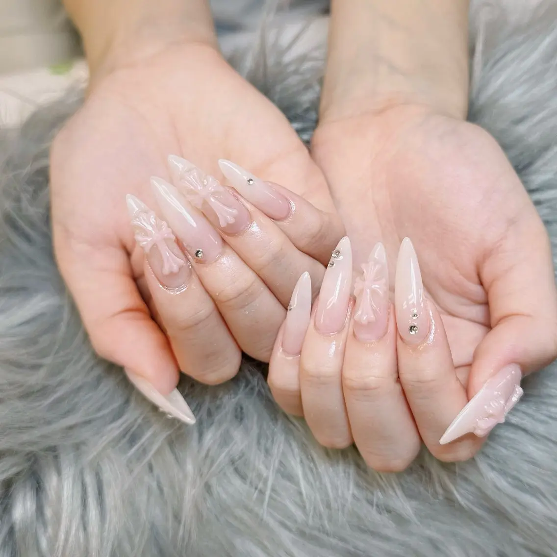 ネイル ハンドネイル ハンドケア Anh Nail 歌舞伎町のネイルデザイン