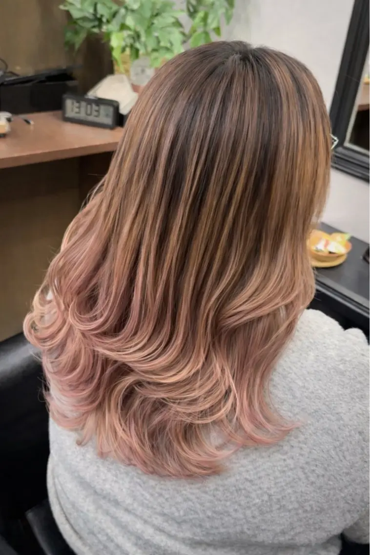 ロング レイヤーカット カット ヘアカラー 藤中 隆悟のヘアスタイル