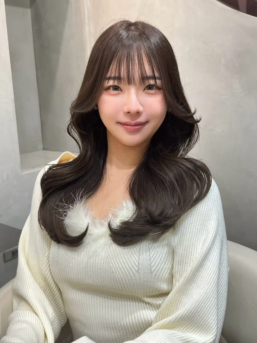セミロング カラー 大宮レイヤーカット ハッシュ　柏崎颯刀のヘアスタイル