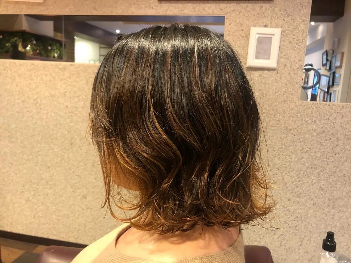 ミディアム パーマ ミディアムパーマ 新井 友菜のヘアスタイル