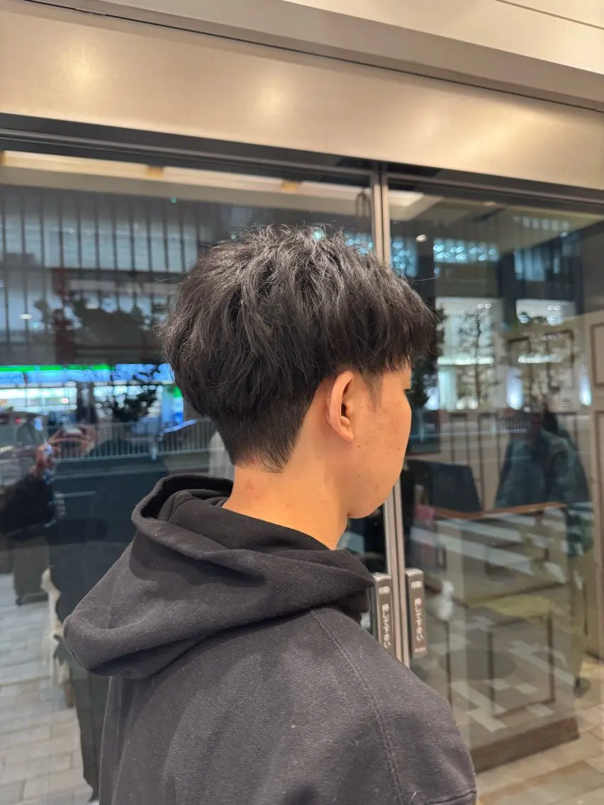 メンズ マッシュ 刈り上げ HIDERO/渋谷/ 韓国/顔周りカットのヘアスタイル
