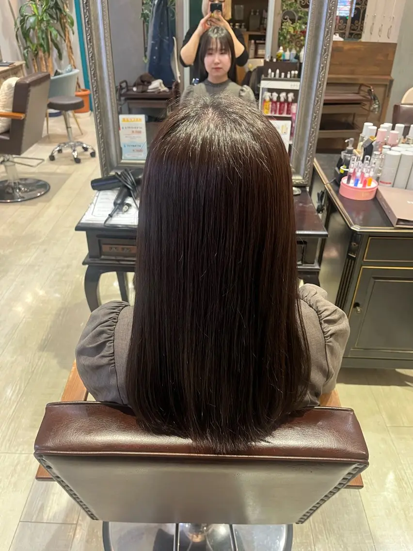 ロング 縮毛矯正 艶カラー透明感カラー まいか🫧‪のヘアスタイル