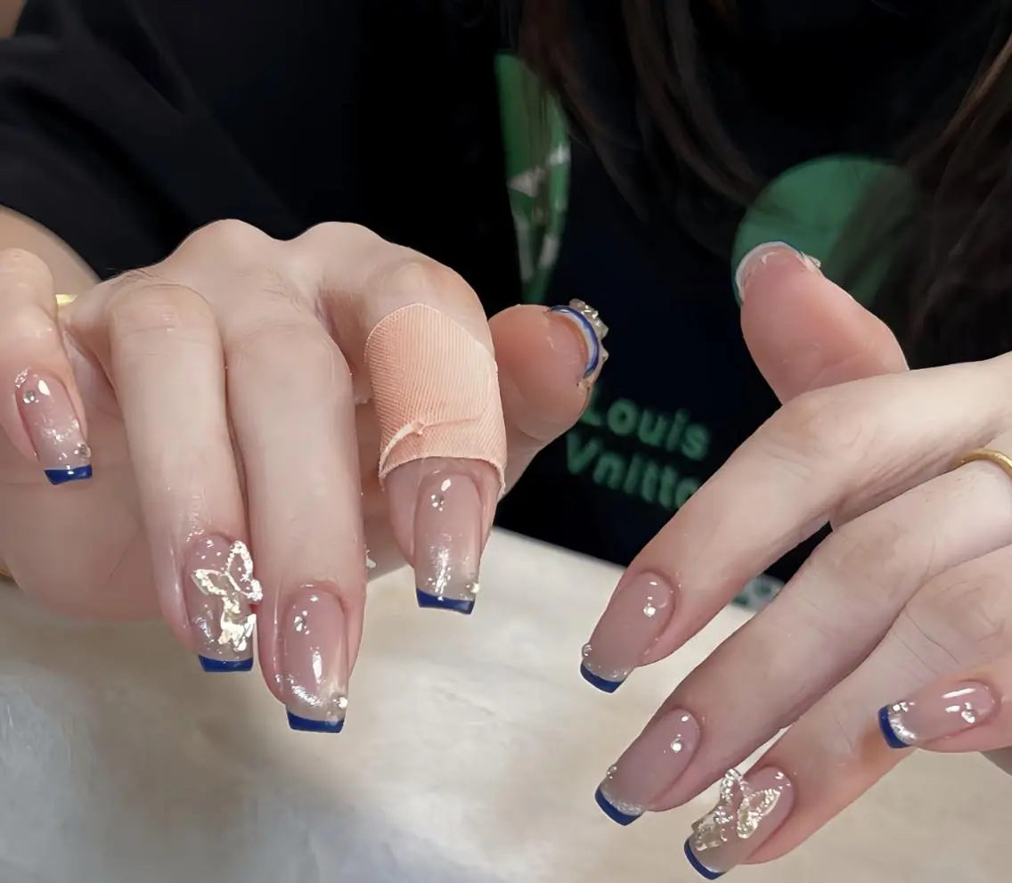 ネイル ハンドネイル 🎀 NaNa_nailのネイルデザイン