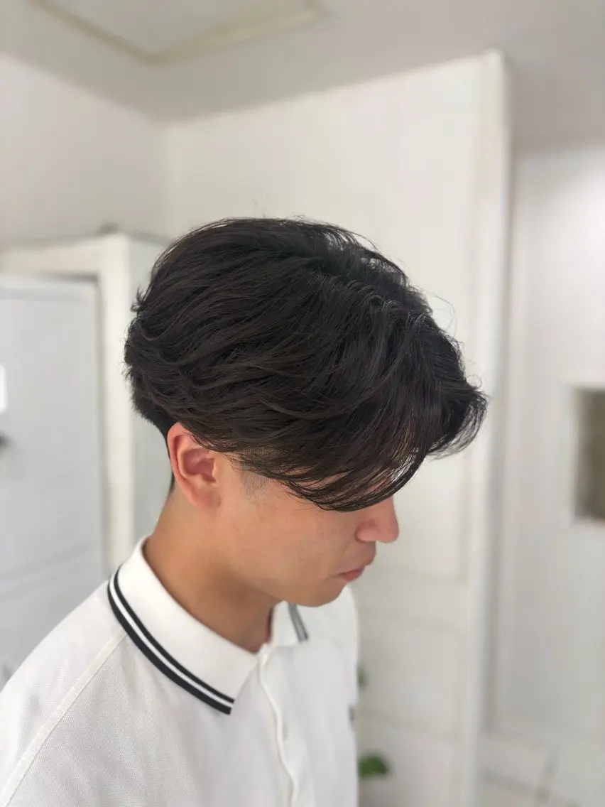 パーマ メンズ センターパート メンズパーマ ニュアンスパーマ カット パーマ 阿部 渓太のヘアスタイル