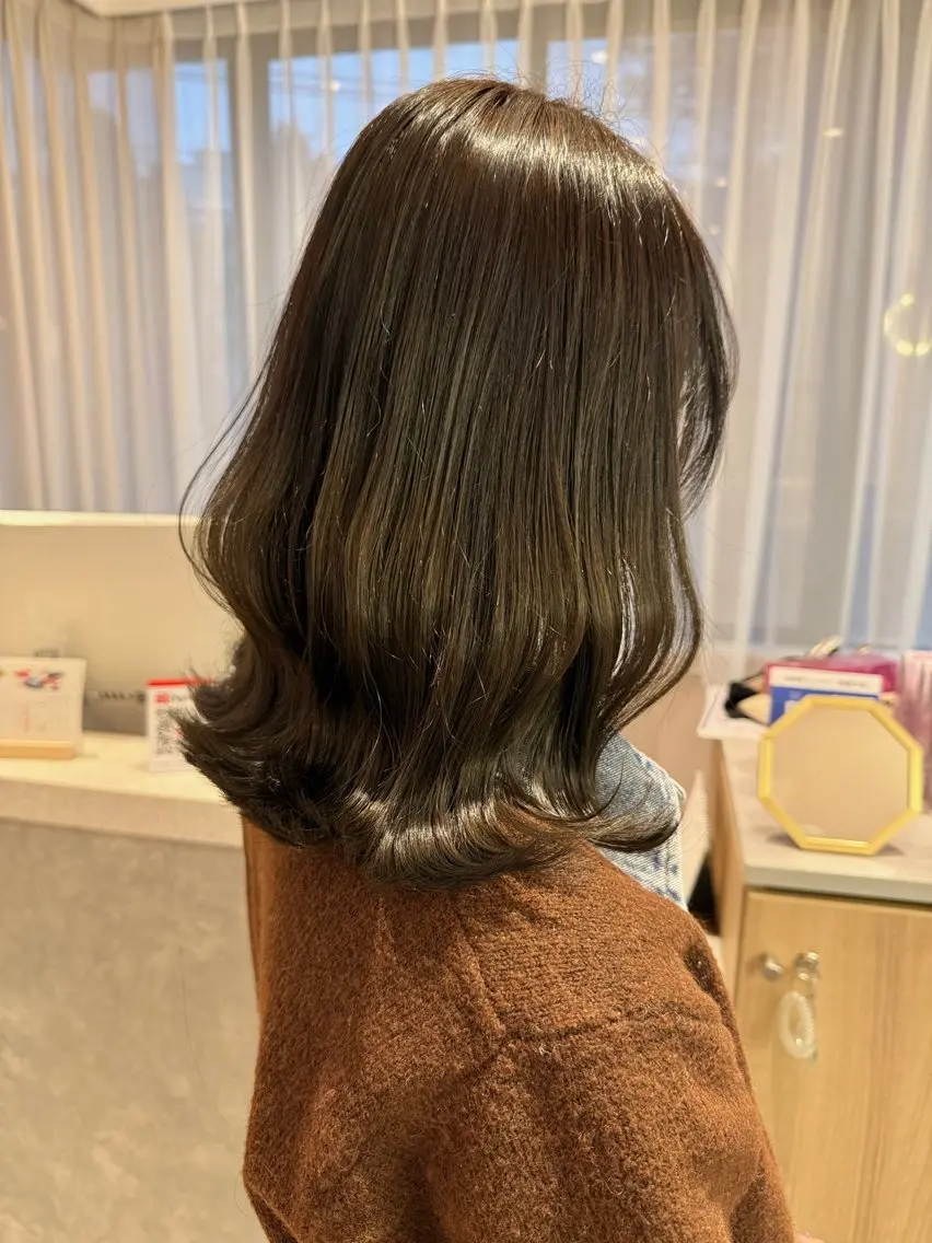 ミディアム ヘアカラー merc.☘️平岩 那月のヘアスタイル