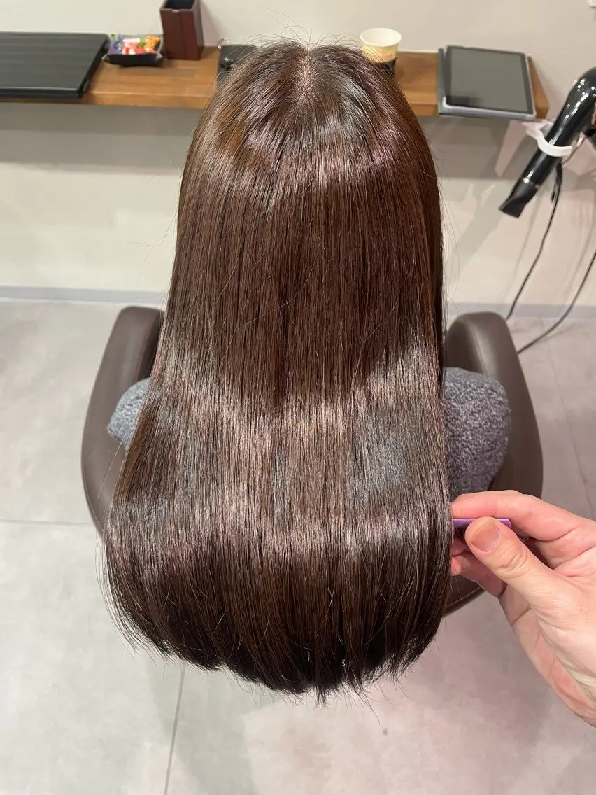 セミロング カット ヘアカラー トリートメント 飯村 友亮のヘアスタイル