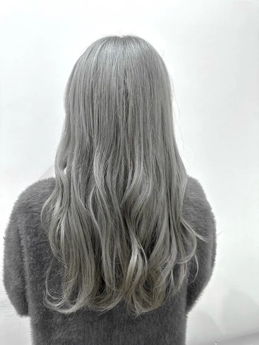 ロング カラー ヘアカラー トリートメント テクニカルディレクタ ー葛西凌大のヘアスタイル
