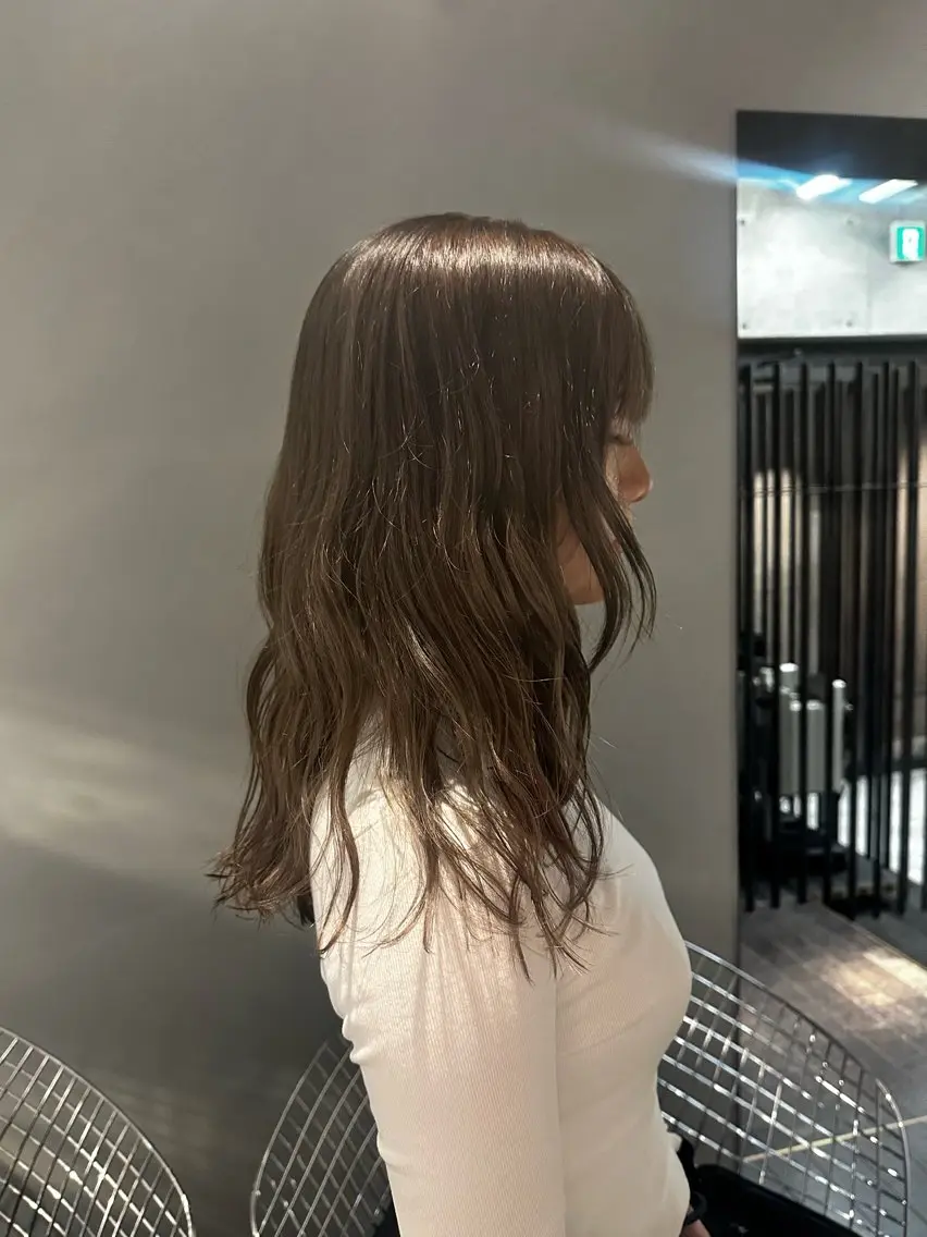 セミロング 西 美羽のヘアスタイル