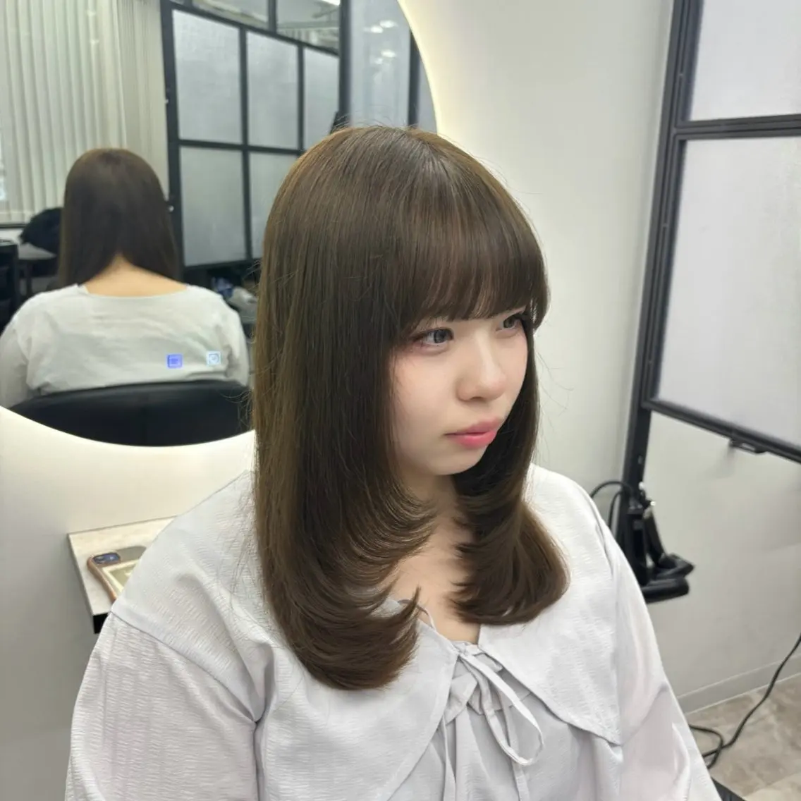 ロング カット Ren. 🦋デザインカラーのヘアスタイル