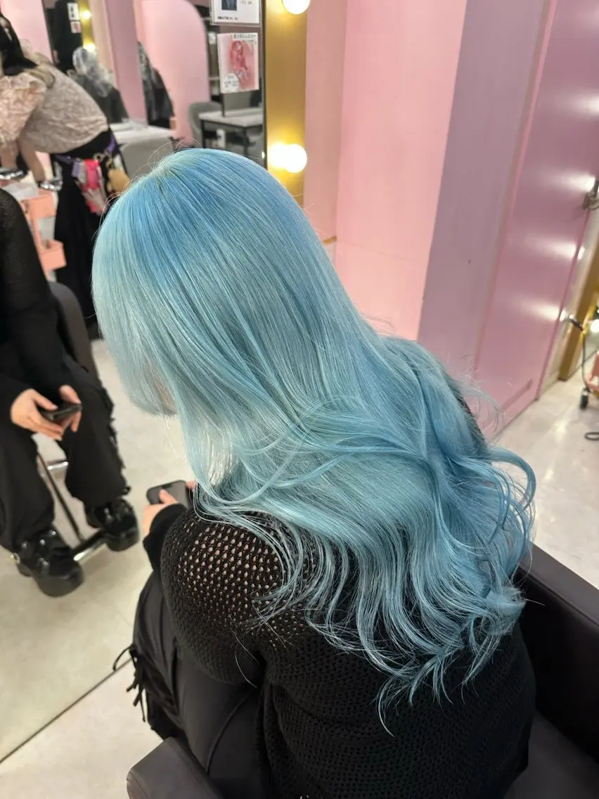 ロング 🦋ブリーチレイヤー 🦋SEKIKAWAのヘアスタイル