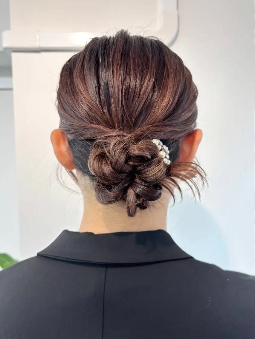 ミディアム ヘアセット ハイトーンカラー 🦋yuri🦋のヘアスタイル