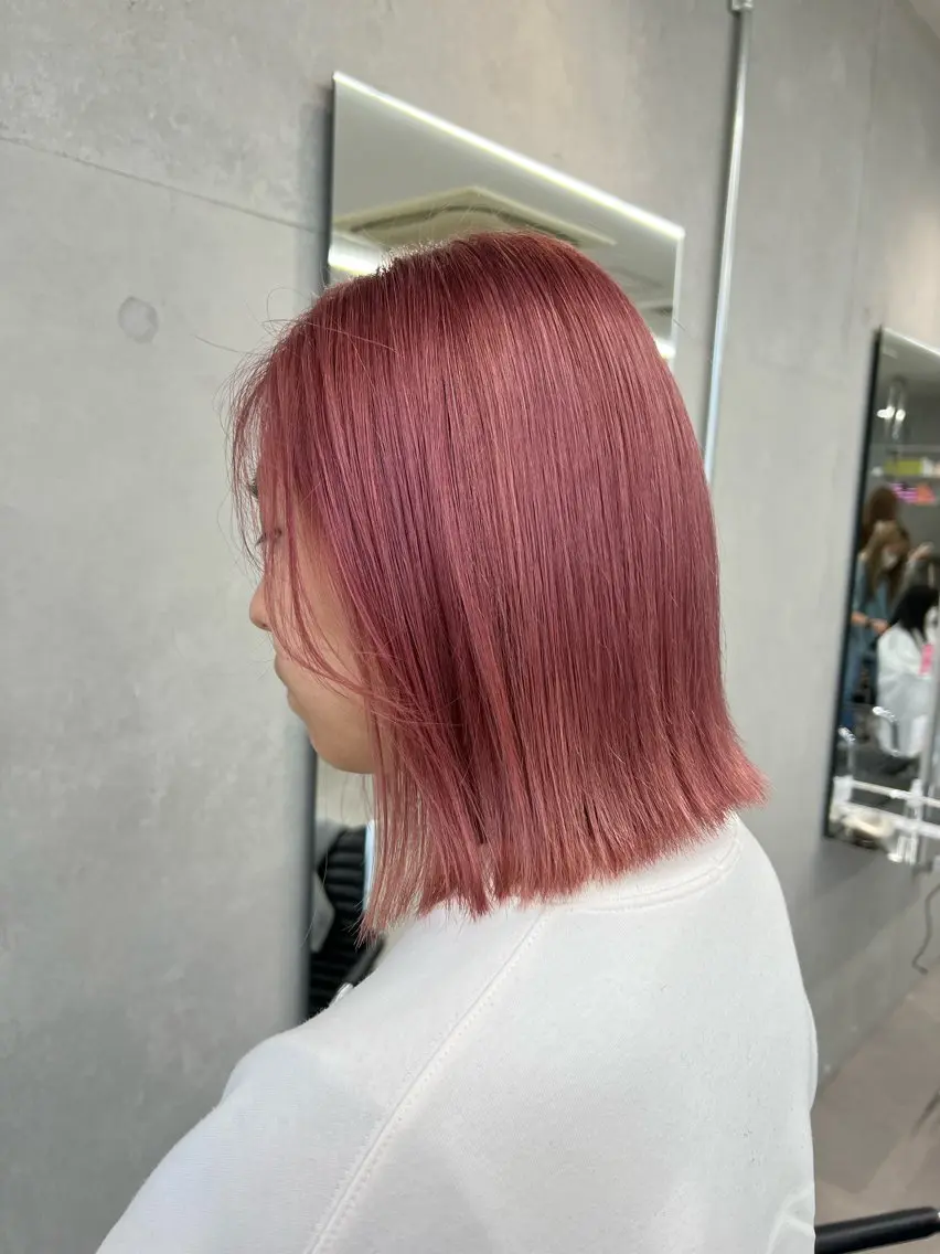 ミディアム カラー ブリーチ ピンクカラー 吉田 夢のヘアスタイル