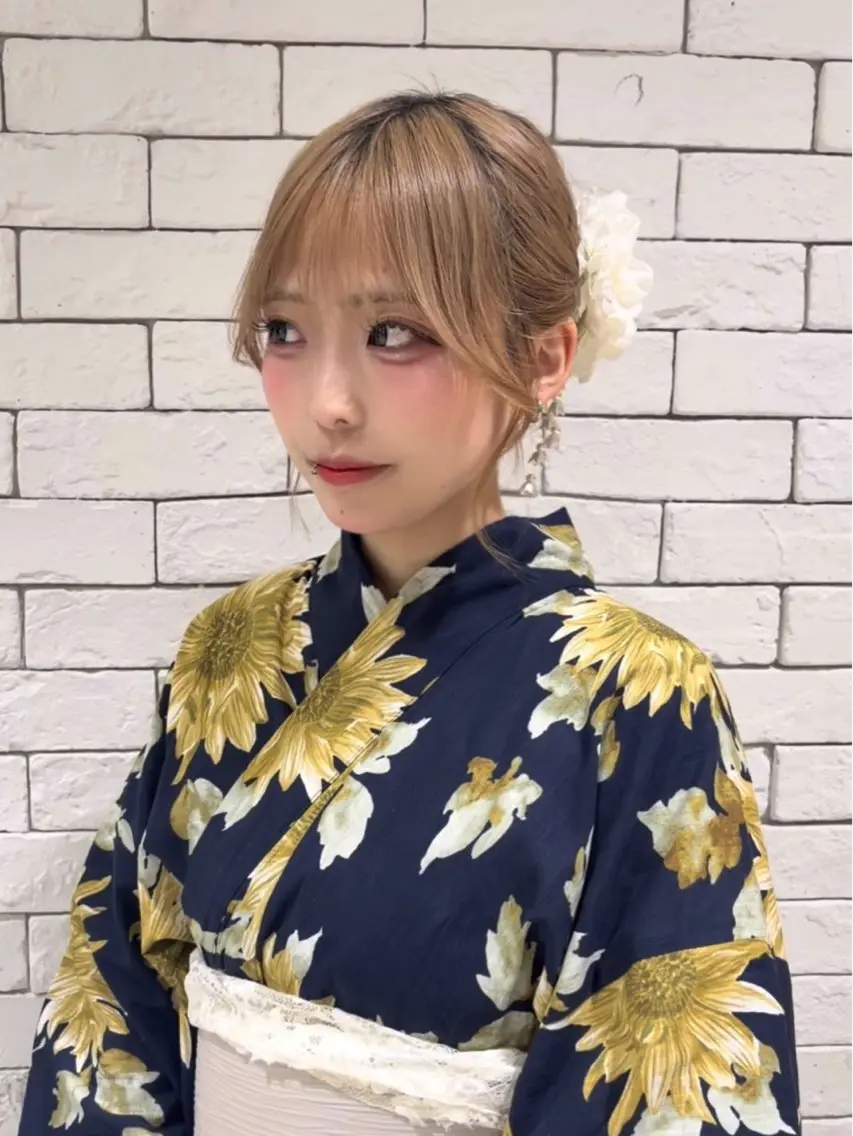 ヘアアレンジ 髪飾り 浴衣 monaヘアアレンジ 🎀/お呼ばれのヘアスタイル