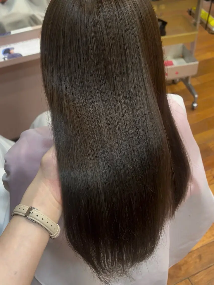 セミロング カラー ヘアカラー 'AXIS 栄 Konomiのヘアスタイル
