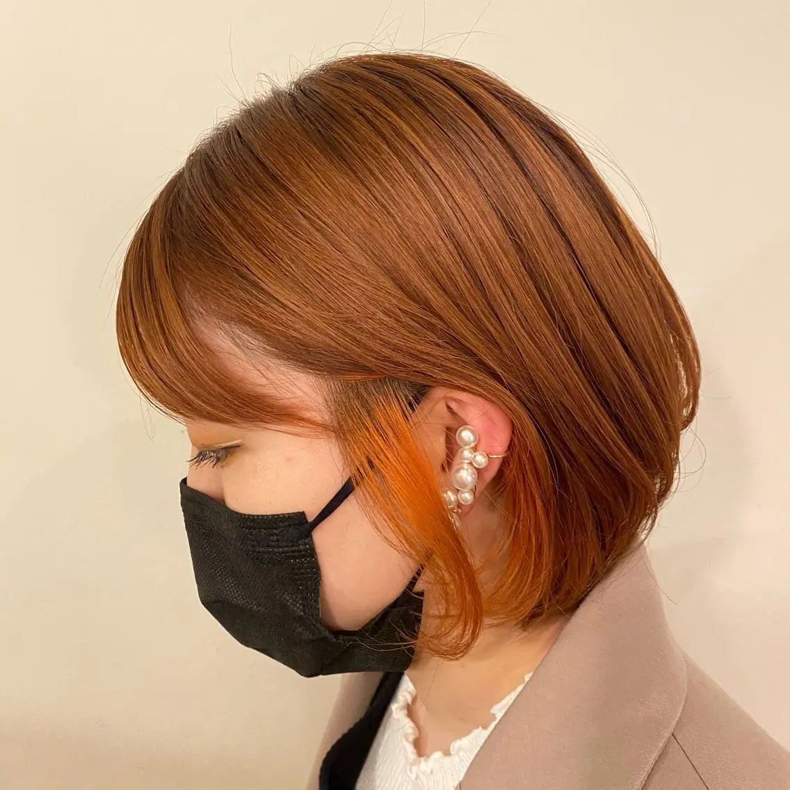 カラー ブリーチ オレンジ 麻生 菜々香のヘアスタイル