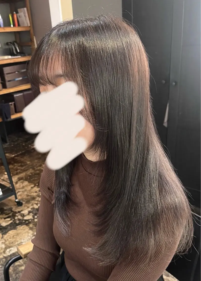 ロング カラー グレージュ 顔まわりレイヤー レイヤーカット 透明感カラー/パーマ 🌀アオノのヘアスタイル