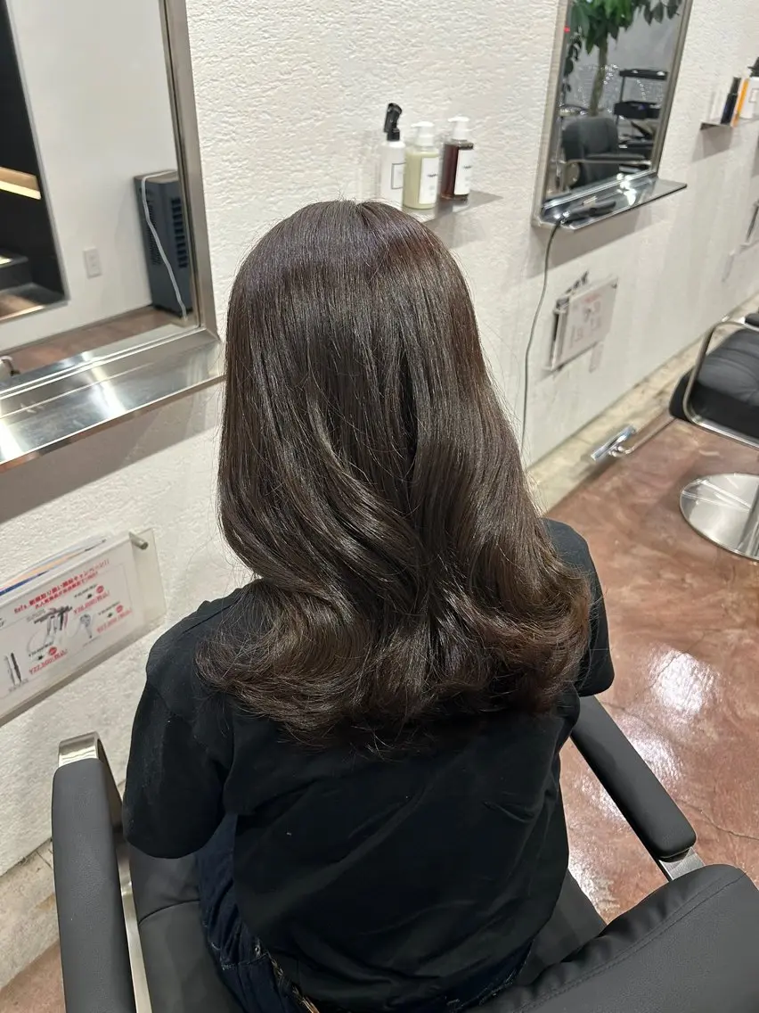 カラー ブラウンカラー 透明感カラー オリーブブラウン ヘアカラー 大澤 菜奈子のヘアスタイル