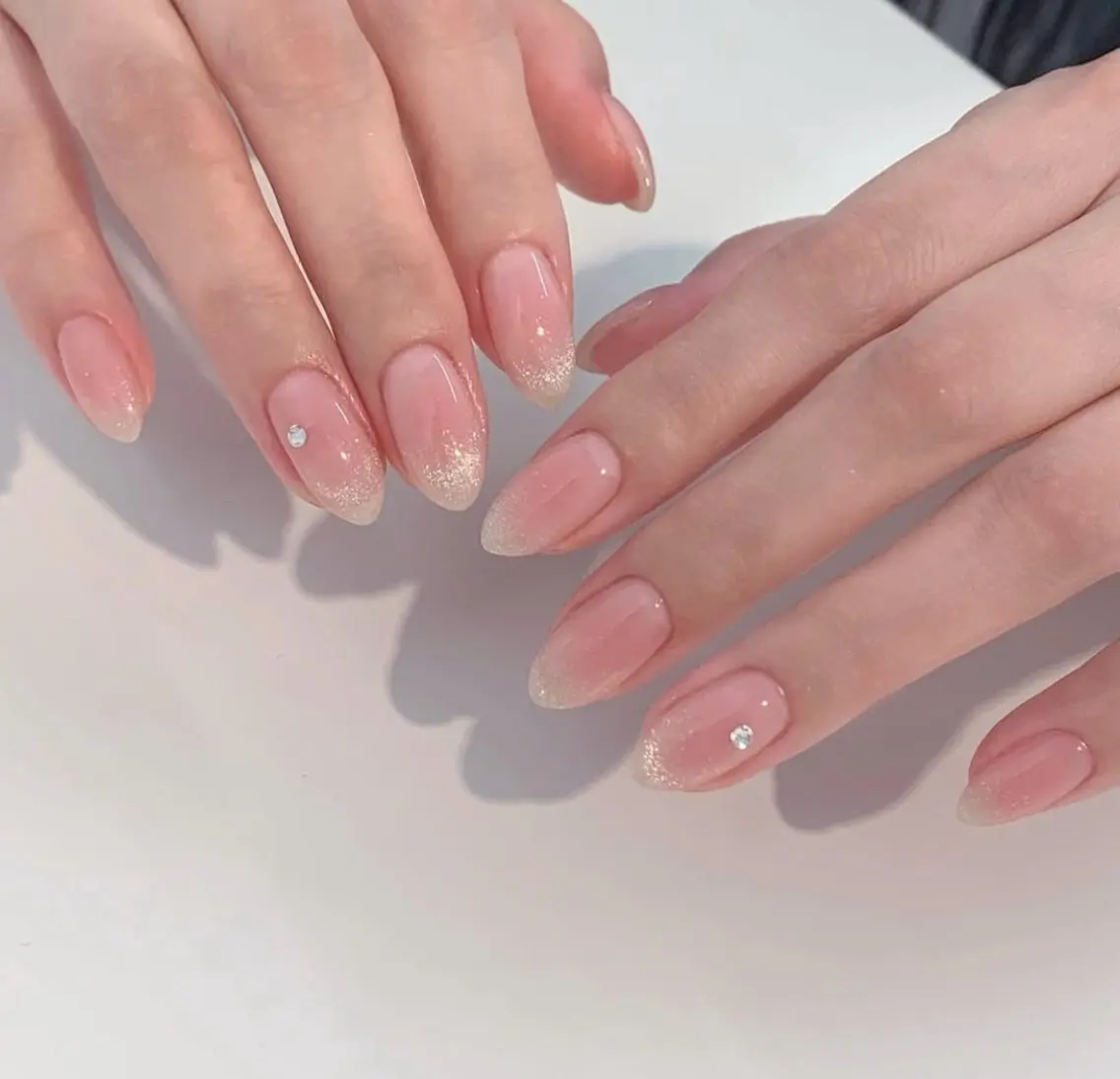 ネイル マグネットネイル ハンドネイル JISOO ANA.CHUOのネイルデザイン