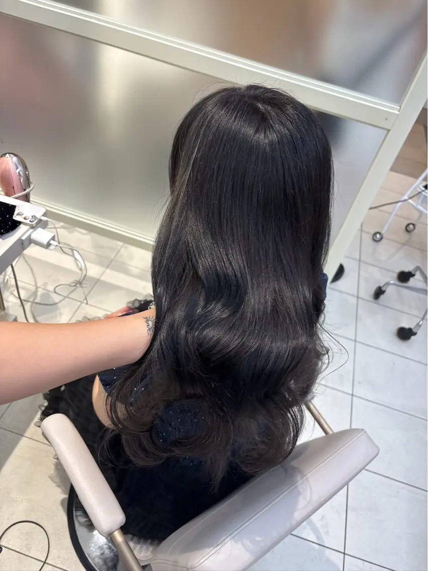 ロング カラー ヘアカラー 透明感カラー🌈 sena✨のヘアスタイル