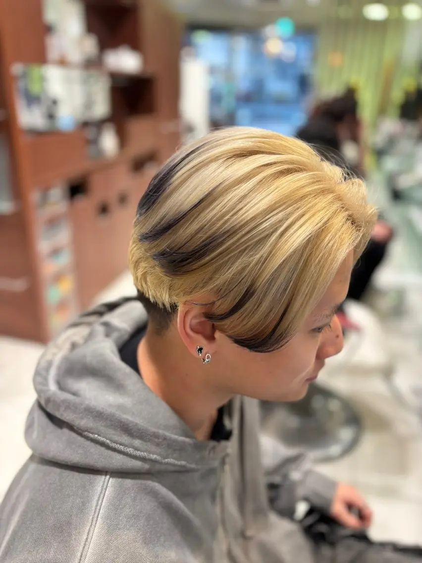 ショート カラー カット ヘアカラー トリートメント 🍒ブリーチカラー 🍊暖水 まりあのヘアスタイル