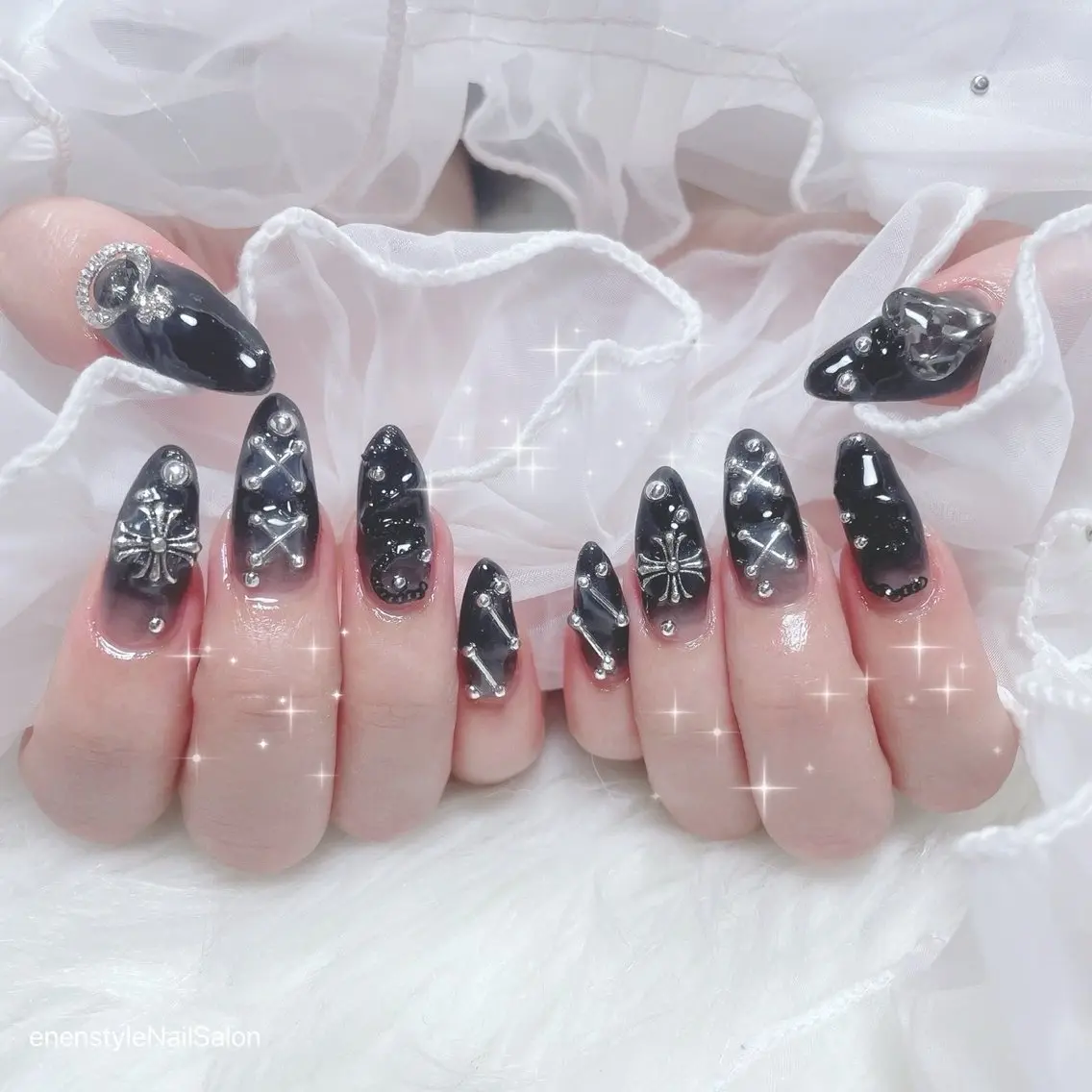 ネイル ハンドネイル 🐾enen style 🐾のネイルデザイン
