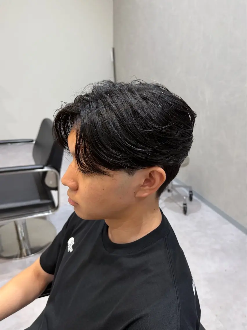 ショート メンズ センターパート 刈り上げ カット 縮毛矯正/メンズ カット栄 伊藤 翔哉のヘアスタイル