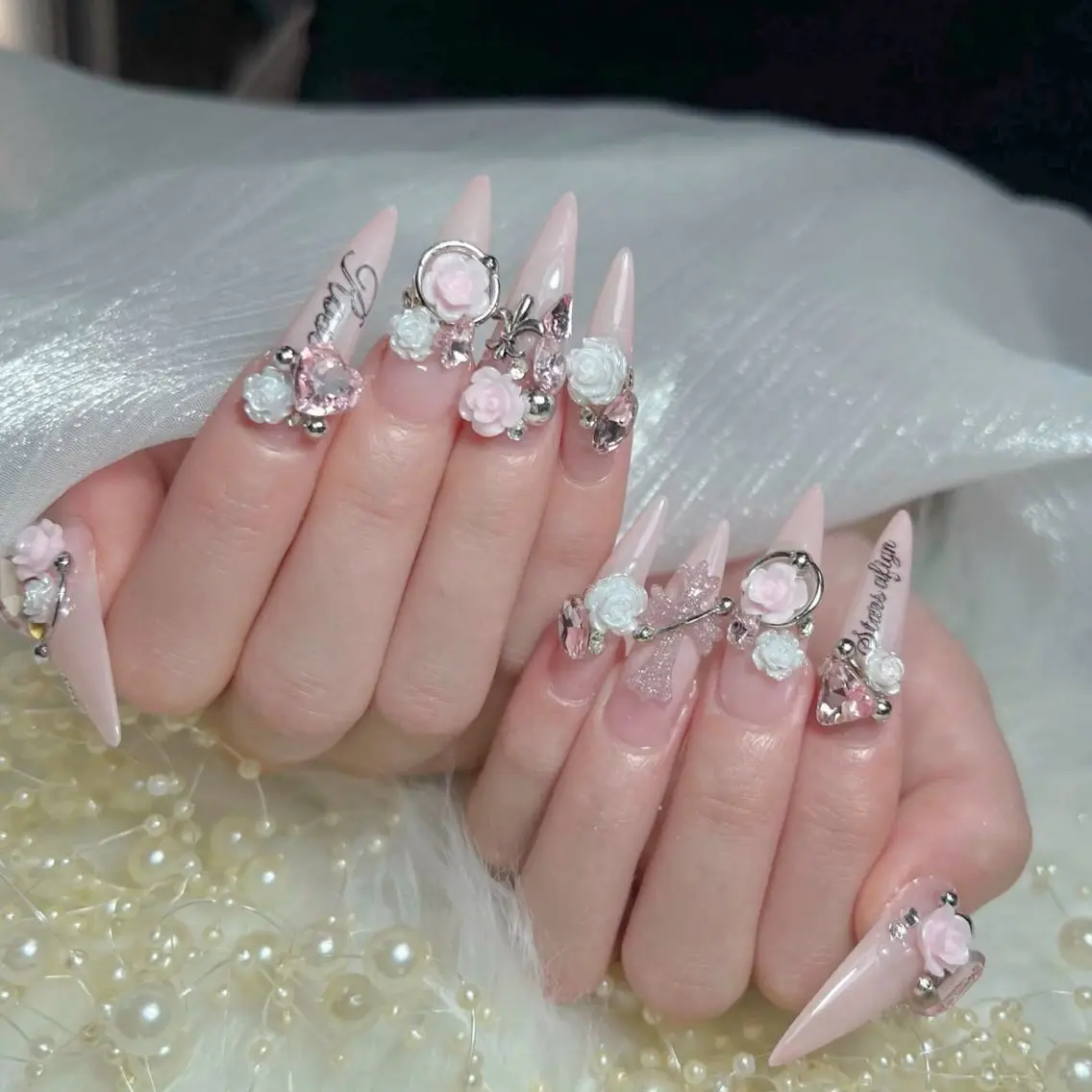 ネイル ハンドネイル Amee Nail Salonのネイルデザイン