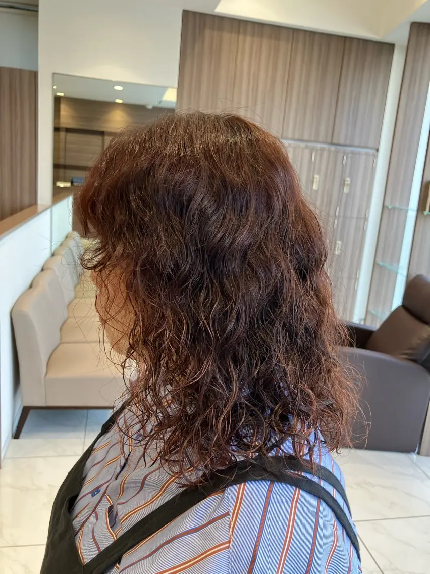 カラー パーマ ブラウンカラー ピンクカラー スパイラルパーマ パーマ ☂️Ash 新杉田☂️山本のヘアスタイル