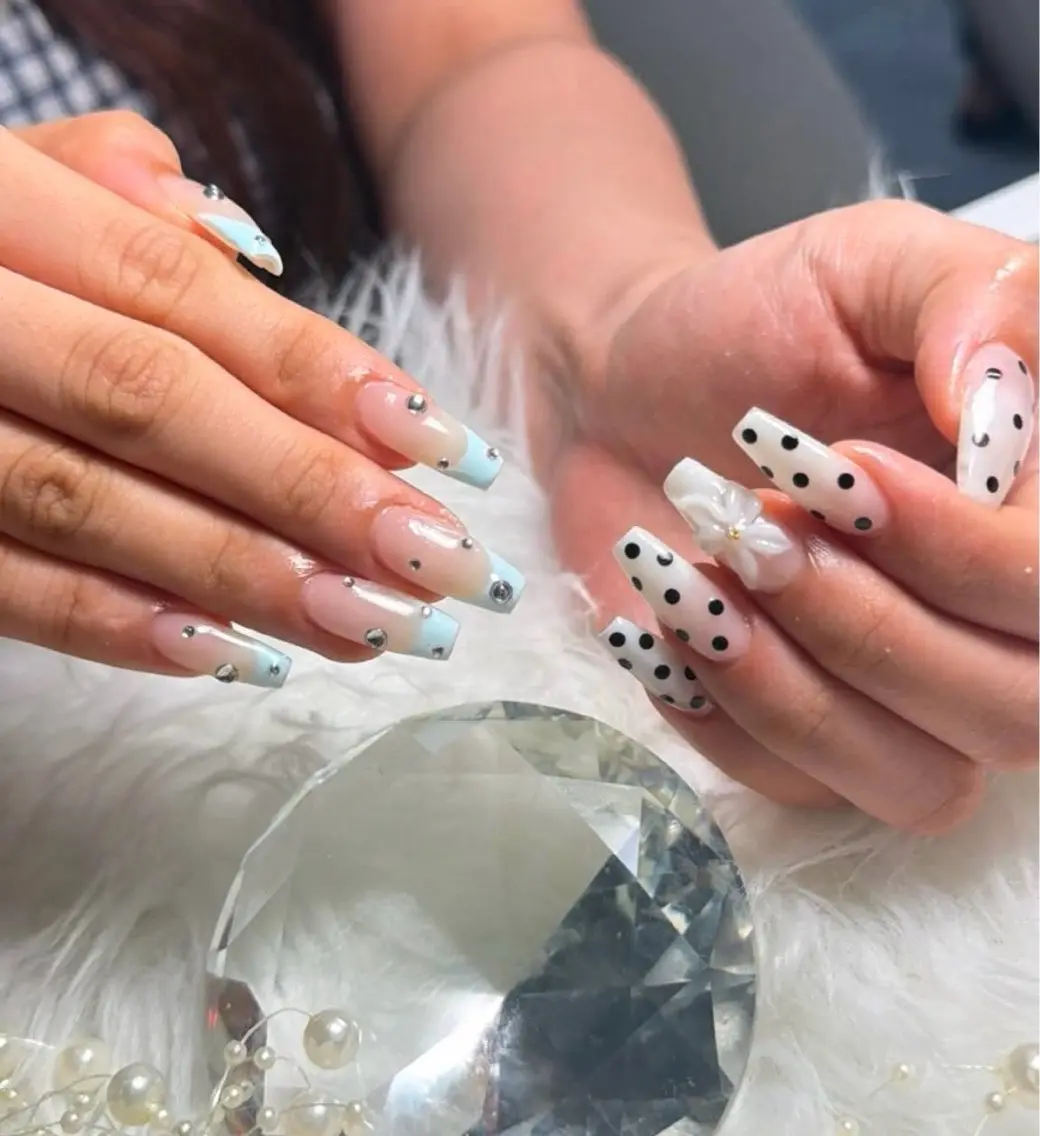 ネイル ハンドネイル Rinaky Amee Nailのネイルデザイン