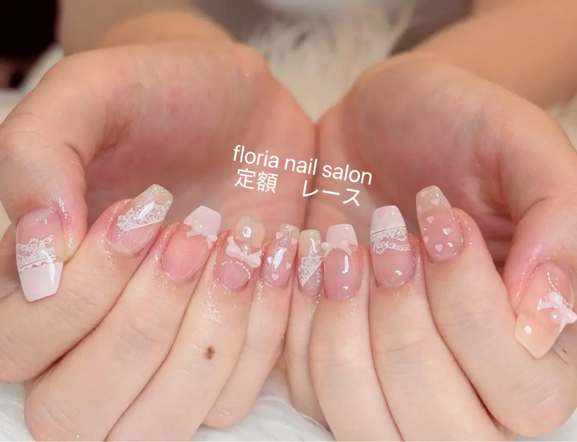 ネイル オーロラネイル ガーリー キラキラネイル 韓国ネイル マグネットネイル ハンドネイル Floria nail salonのネイルデザイン