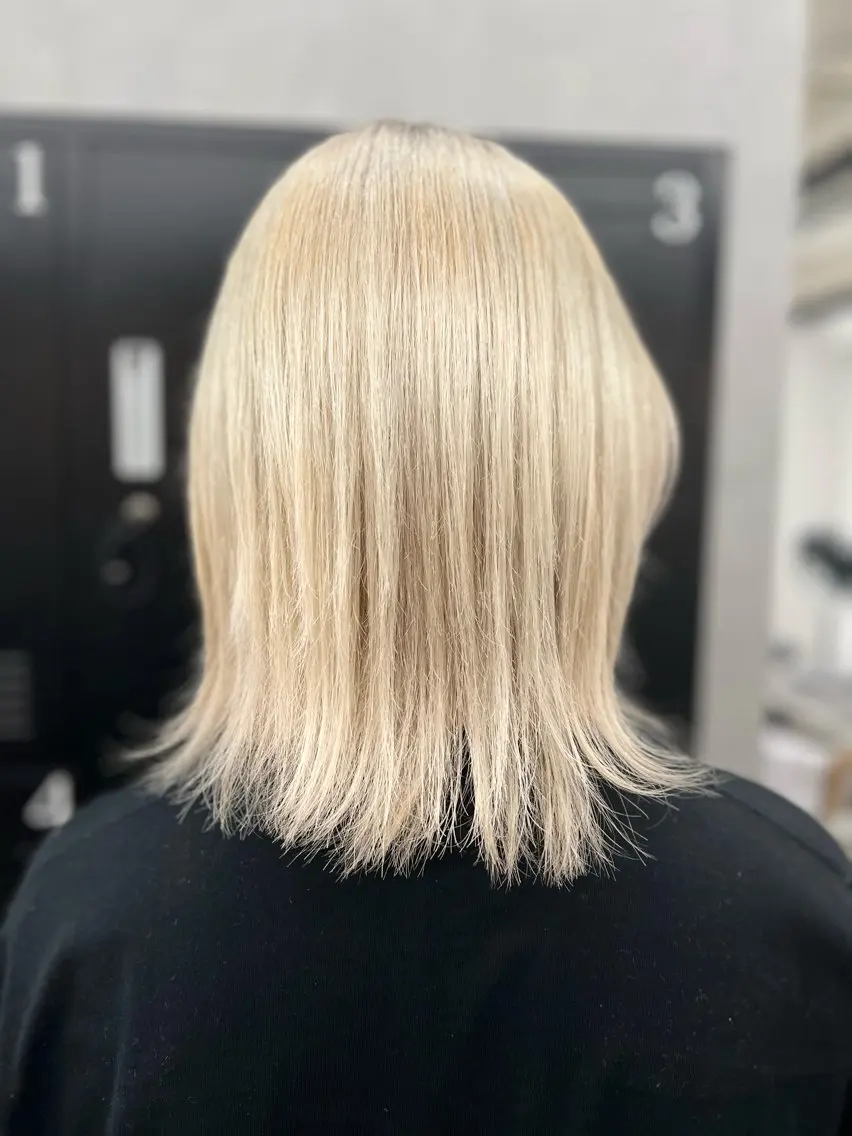 ミディアム カラー メンズ メンズブリーチ メンズハイトーン ブリーチ ブロンド 透明感カラー カット ヘアカラー 透明感カラー特化🫧 🦋栗原🦋のヘアスタイル