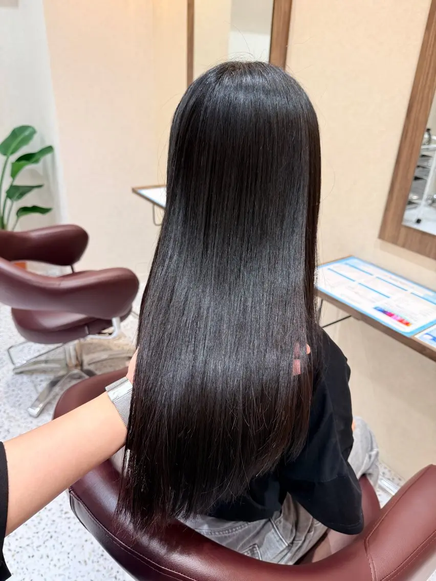 ロング 縮毛矯正 LaLuce タクミのヘアスタイル