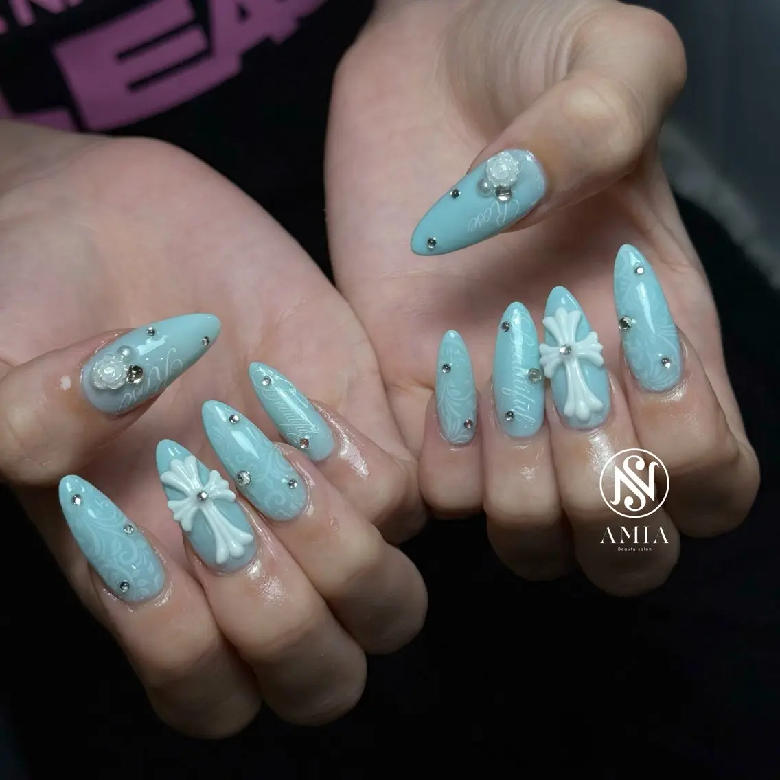 ロング ハンドネイル 🌟AMIA BEAUTY🌟のネイルデザイン